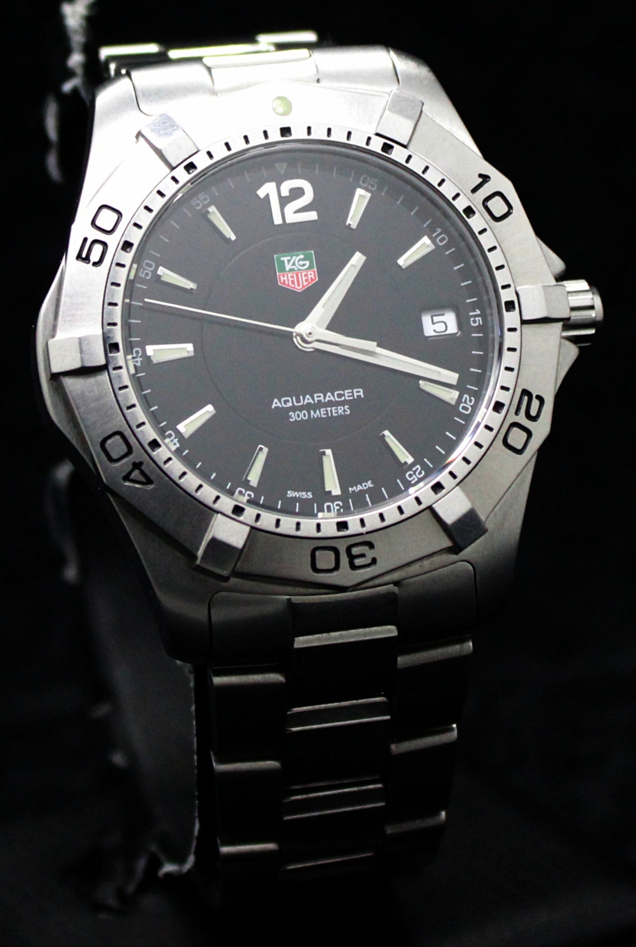 Vintage Tag Heuer Aquaracer WAF1110 300M Black Dial  Swiss Watch - Vintage Vault Traders