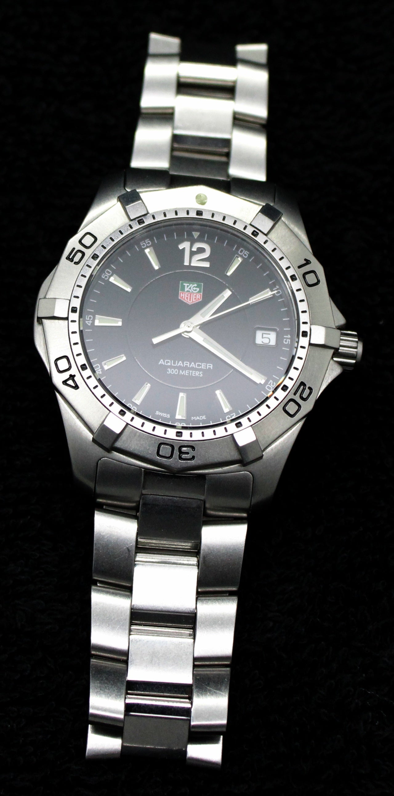 Vintage Tag Heuer Aquaracer WAF1110 300M Black Dial  Swiss Watch - Vintage Vault Traders