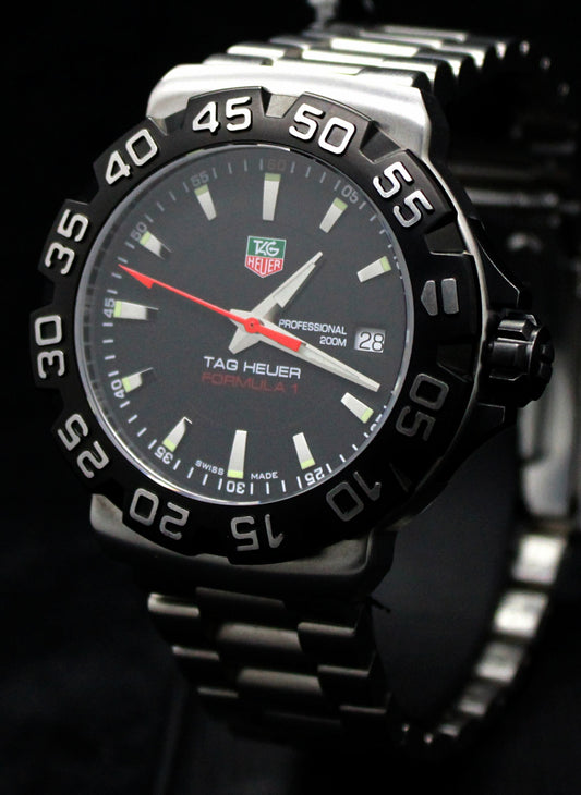 Vintage Tag Heuer Professional Formula 1 WAH1110 200M Black Dial  Swiss Watch - Vintage Vault Traders